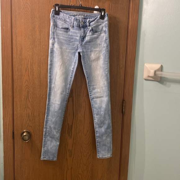 Excellent Condition American Eagle Skinny Jeans - Picture 3 of 6